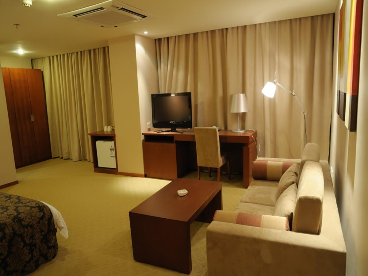 Days Inn Frontier Wuxi Wuxi  Zewnętrze zdjęcie