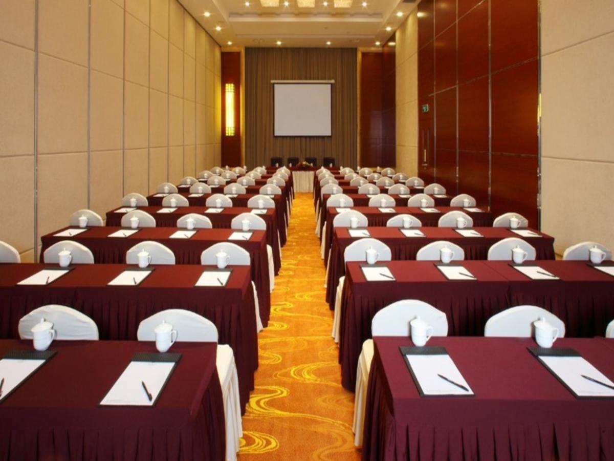 Days Inn Frontier Wuxi Wuxi  Zewnętrze zdjęcie