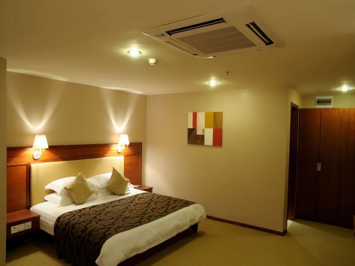 Days Inn Frontier Wuxi Wuxi  Zewnętrze zdjęcie